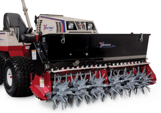 Aerator z możliwością wysiewu EA600